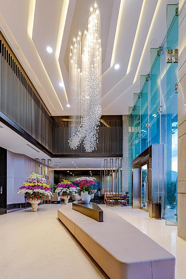 Le Sands Oceanfront Danang Hotel Eksteriør billede